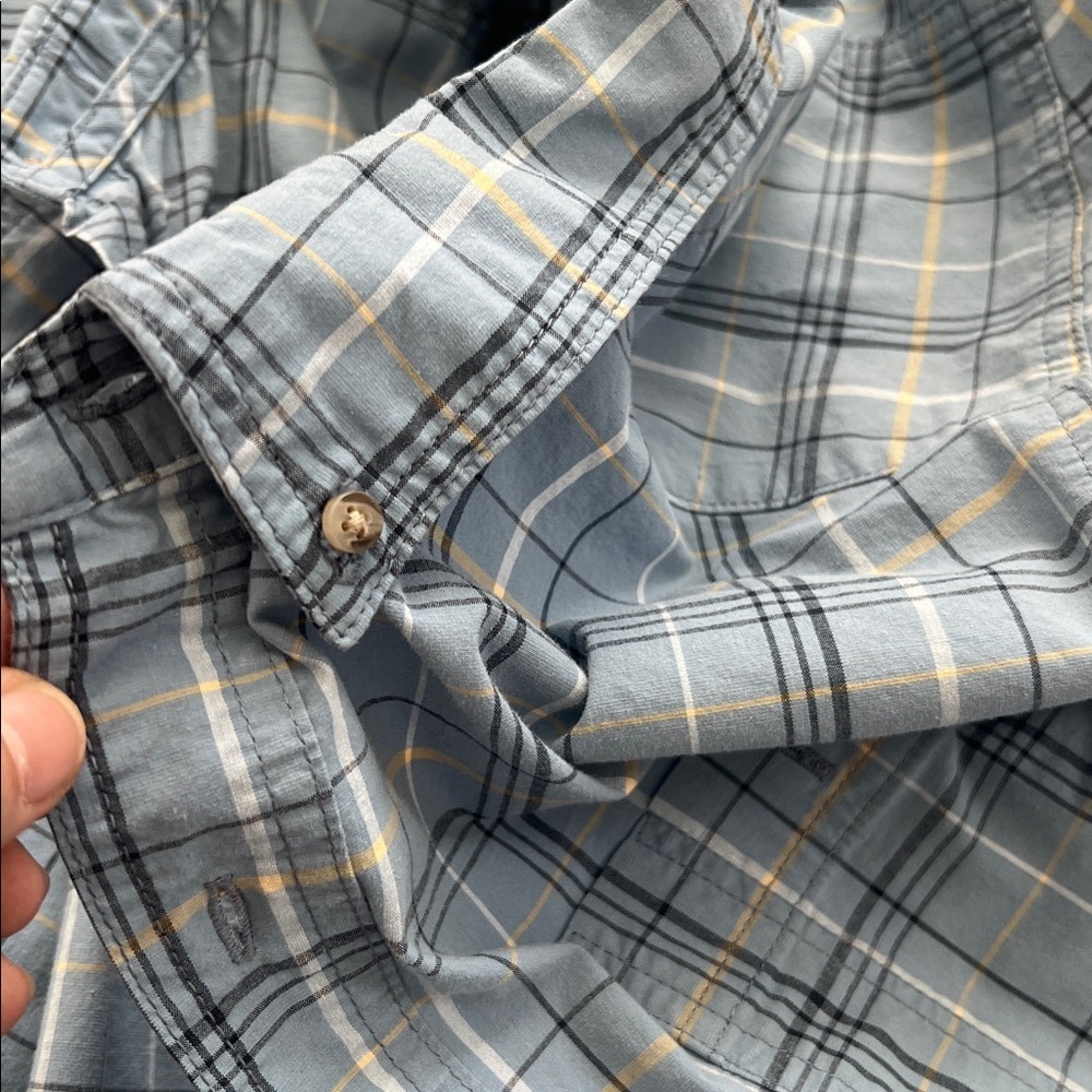 Rugged Wear Wrangler Wrinkle Resist Blue Ridge Plaid Button-Down Shirt - Size L - Picture 4 of 7